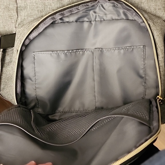 Lovevook Grey 15.6 Laptop bag with charging port - Picture 3 of 14